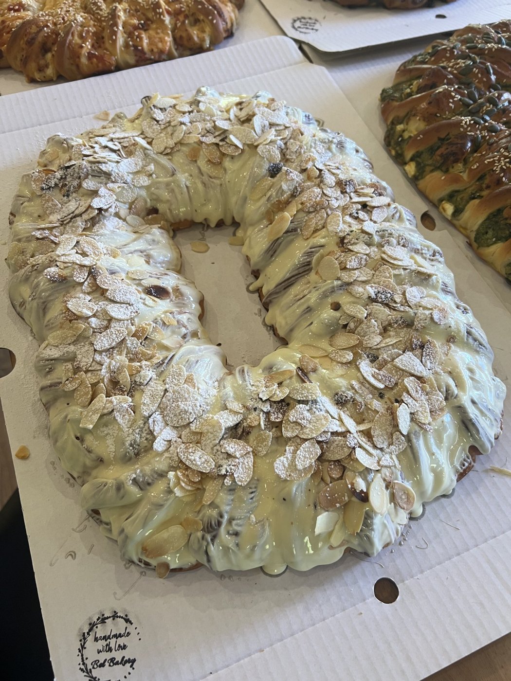 Kohupiima - martsipani kringel